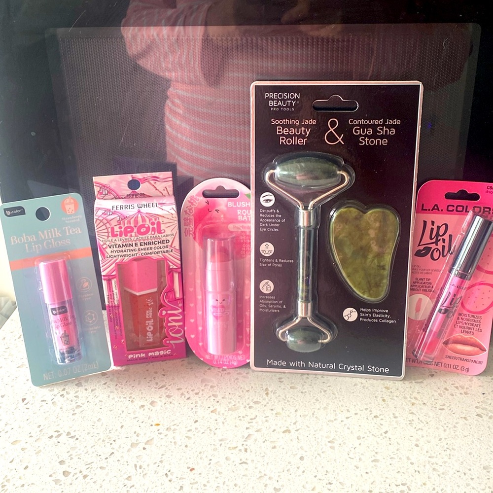 Beauty bundle five new items to be great for Christmas for stocking stuffers